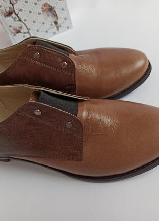 Кожаные коричневые туфли ari andano на резинке 37 размера 24-24,5 см4 фото