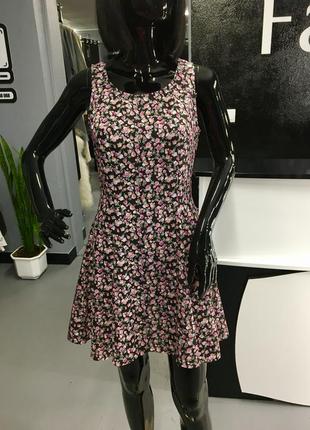 Розкішна повітряна сукня, фірми h&m, в квітковий принт2 фото