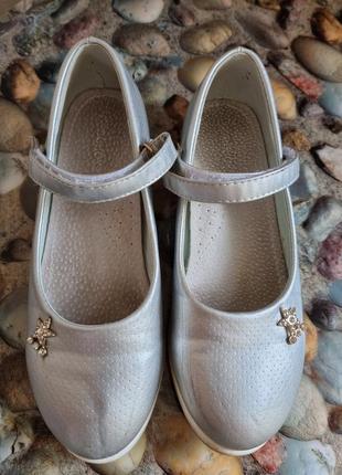 Туфлі в школу на липучці