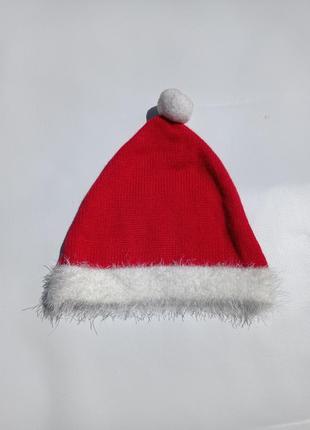 Primark. трикотажная шапка красная на 2-4 года3 фото