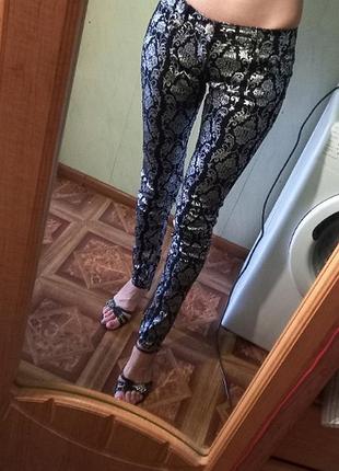 Брюки від by sasha італія