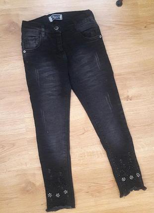 Модні джинси в обтяжку на 6-7 років