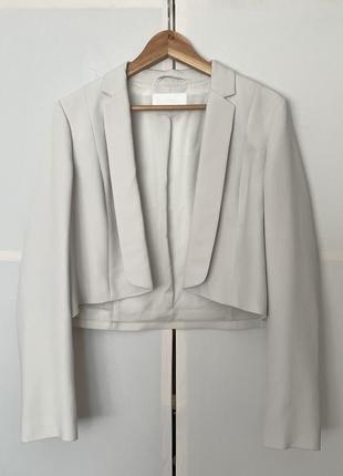 Укорочённый пиджак , жакет hugo boss, оригинал