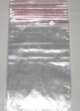 Вакуумні пакети для зберігання одягу 30х40см поліетиленова упаковка3 фото