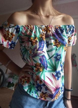 Блузка в цветочный принт, блуза с открытыми плечами, летняя блузочка2 фото