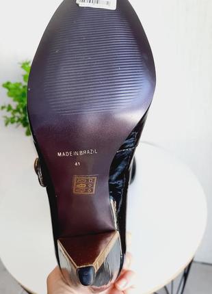 Новые лаковые туфли carvela 40-416 фото