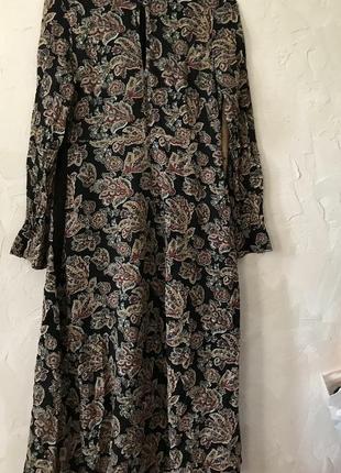 Платье в цветочный принт