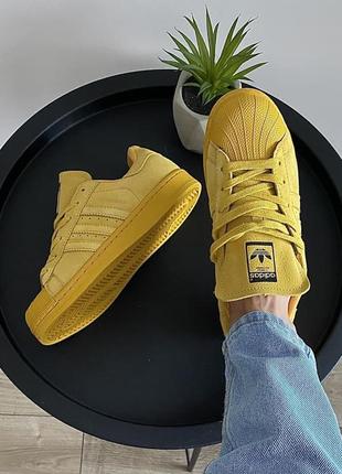 Шикарные женские кеды adidas superstar желтые7 фото