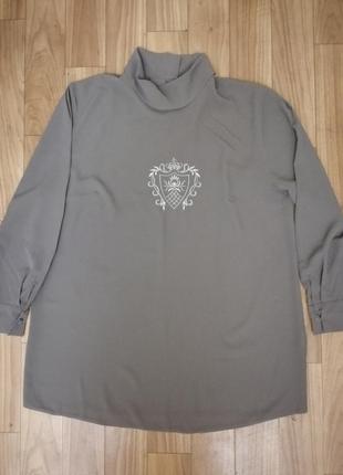 Оригинальное платье-туника большого размера.