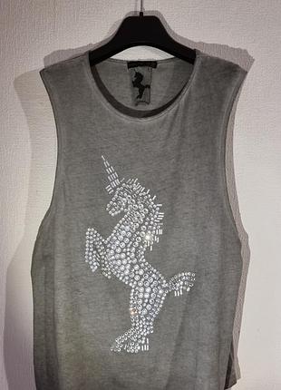 Футболка с единорогом