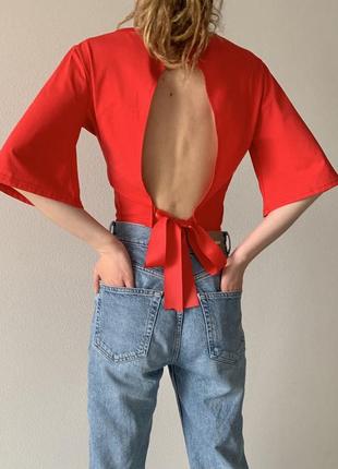 Романтична футболка з відкритою спинкою ❤️