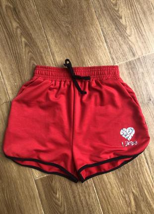 Шорти дівчинка