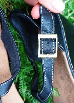 Сандалии туфли босоножки кожа clarks 9'5 размер стелькк 26'4 см полностью !тренд!6 фото