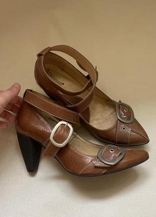 Винтажные кожаные туфли коричневые лодочки пудровые трендовые4 фото