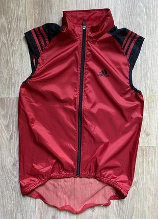 Adidas жилетка фирменная s беговая