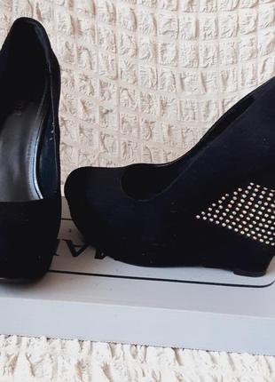 Туфлі