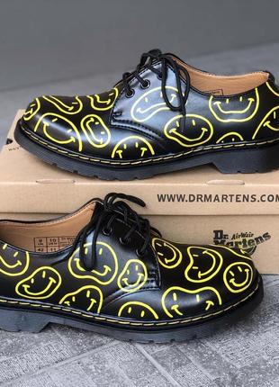 Dr martens 1461 black custom женские чёрные низкие кастомные неформальные ботинки мартинс жіночі чорні туфлі черевики смайл мартінси1 фото