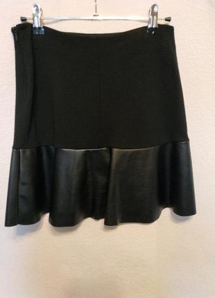 Черная юбка la redoute  с кожаной оборкой2 фото