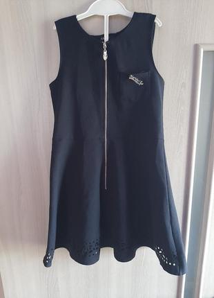 Шкільний сарафан плаття