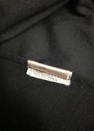 Блузка чёрная с прозрачной вставкой на спине3 фото