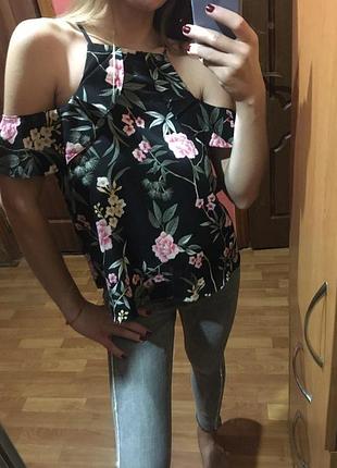 Блуза майка воланы на плечах