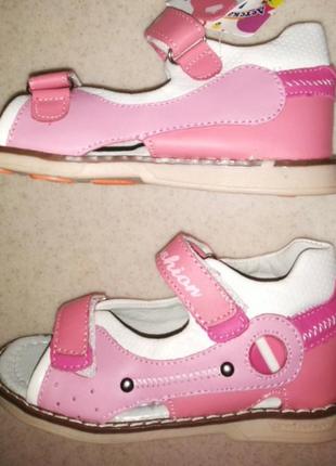 Дитячі шкіряні ортопедичні босоніжки дівчаткам р. 22, 23, 24, 25, 26 нові, розпродаж