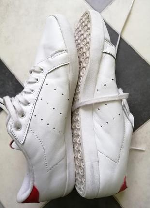 Белые кожаные кроссовки miss stan adidas9 фото