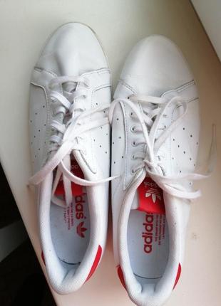 Белые кожаные кроссовки miss stan adidas3 фото