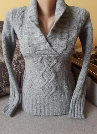 Теплий затишний сірий светер