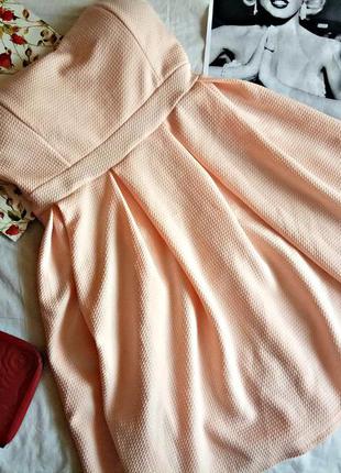 Очень милое платье бьюстье фактурная ткань, цвета нюд2 фото