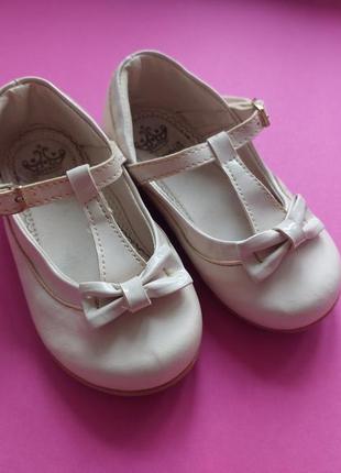 Шкіряні туфельки маленькій принцесі,устілка 15 см