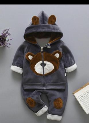 Теплый велюровый костюм для мальчика