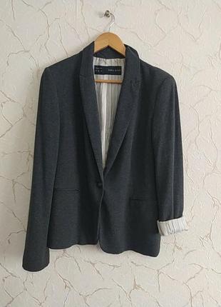 Zara трикотажный пиджак блейзер жакет