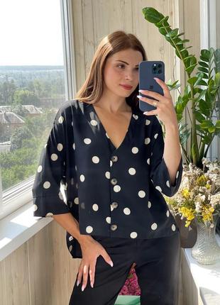 Темно синяя свободная блуза в горох 1+1=3