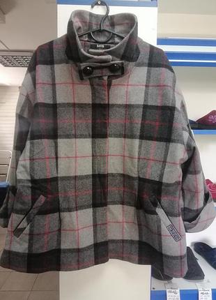 Жакет жіночий.