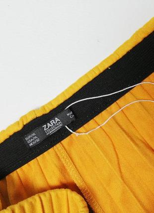 Желто-горчичная юбка плиссе из замши zara8 фото