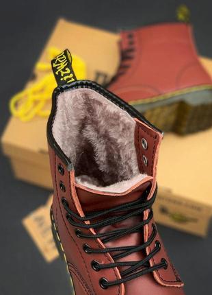 Dr.martens 1460 red красные зимние ботинки женские мартинс с мехом из натуральной с мехом жіночі зимні червоні ботінки мартінс із натуральної шкіри6 фото