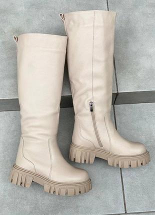 Женские кожаные сапоги трубы беж4 фото