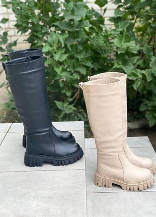 Женские кожаные сапоги трубы беж9 фото