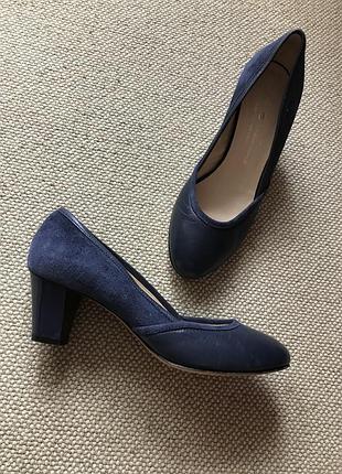 Італія! повністю шкіряні туфлі на мініатюрну ніжку