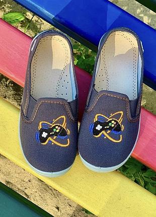Детские кеды мокасины слипы слипоны кроссовки тапочки в сад