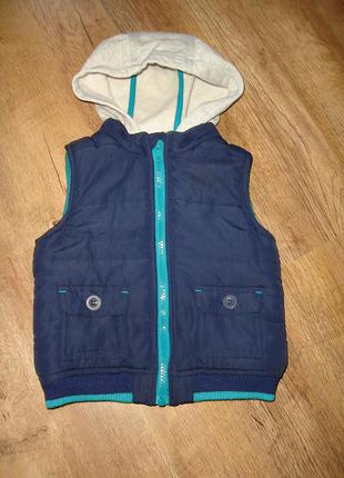 Жилетка на 9-12 міс nutmeg