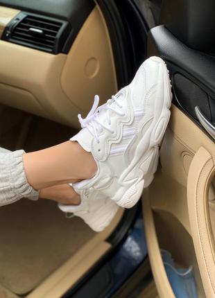 Женские стильные осенние кроссовки adidas ozweego white10 фото