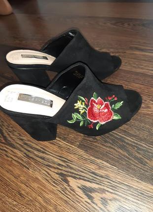 Primark шльопки