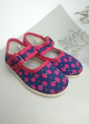 Тапочки в садик для деток мокасины на липучке