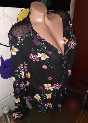 Блузка в цветочный принт1 фото