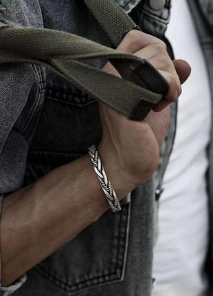 Стильний чоловічий браслет із ювелірної нержавіючої сталі, що краща за срібло. подарункова упаковка.