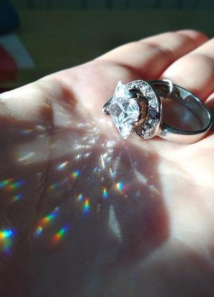 Примечательный серебрянный перстень р18,5