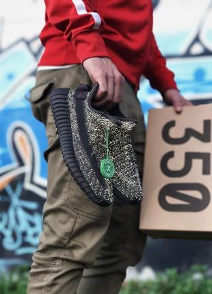 Топовые мужские кроссовки демисезонные adidas yeezy 350 чёрные текстильные адидас рефлектив3 фото