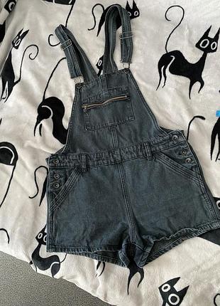 Стильный джинсовый комбинезон s-m